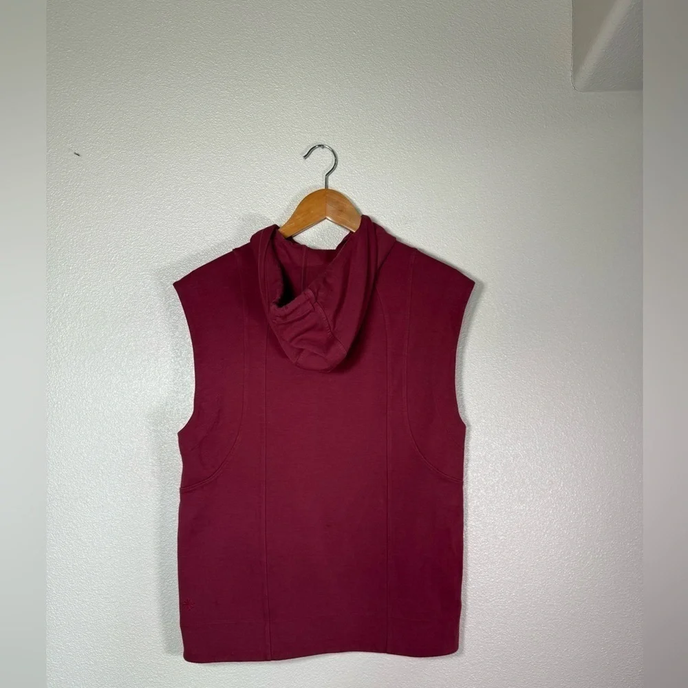 Athleta materials tag